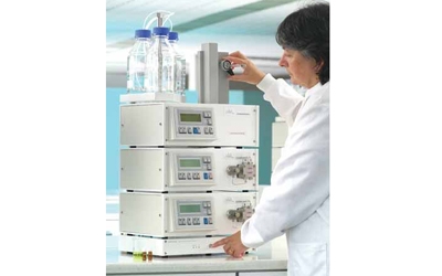 Hệ HPLC gradient hai cấu tử – Áp suất cao Adept System 4